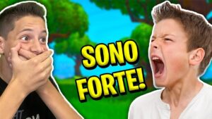 SI CREDE un PRO, MA fa il PROVINO ed è SCARSISSIMO!! 😂 Fortnite ITA