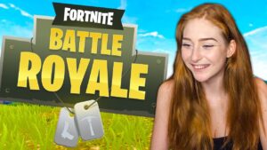 UCZĘ MOJĄ DZIEWCZYNĘ GRAĆ W FORTNITE Battle Royale!