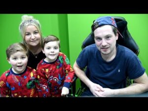 HAPPY NEW YEAR EVERYONE! & NEW 2022 Fortnite Live Mini Event