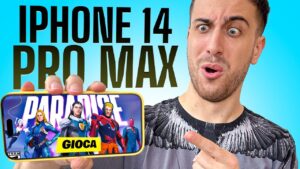 Gioco a Fortnite sul NUOVO iPhone 14 PRO MAX! Fortnite ITA!