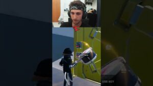 How to open Vaults in Fortnite Season 4!