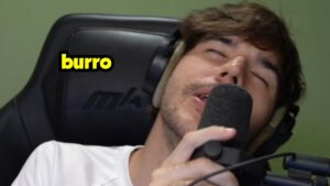 um cara muito burro joga fortnite de um jeito muito burro