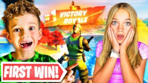 Getting My Sister Her 1st FORTNITE Win 😲