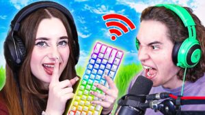 Trolling Him With WIRELESS Keyboard (prank)