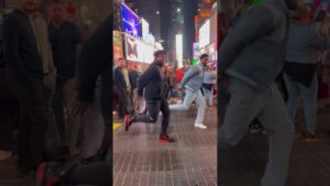 Who brought this emote in Fortnite 🔥🔥